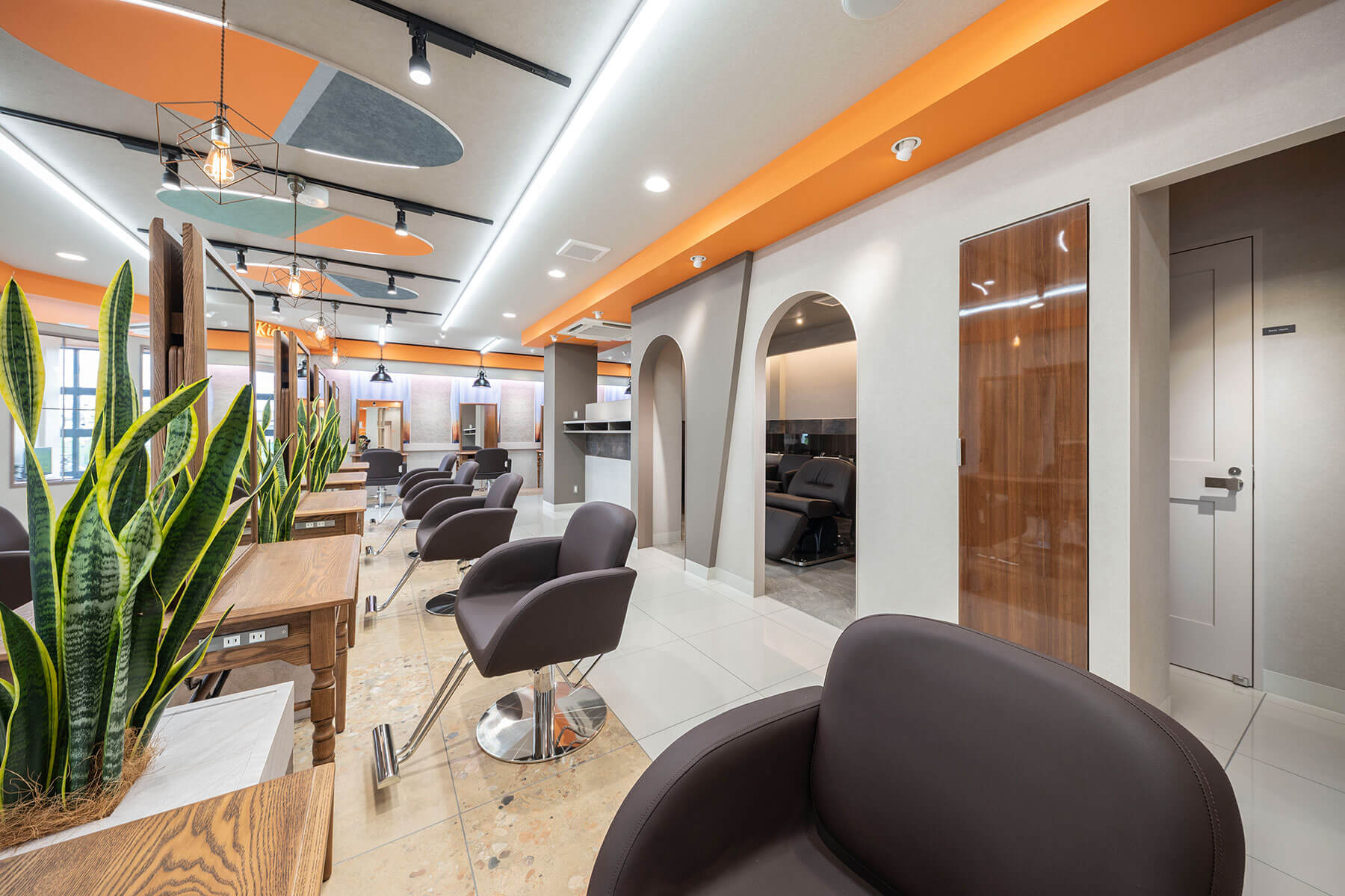 EARTH岡山青江店 / Okayama